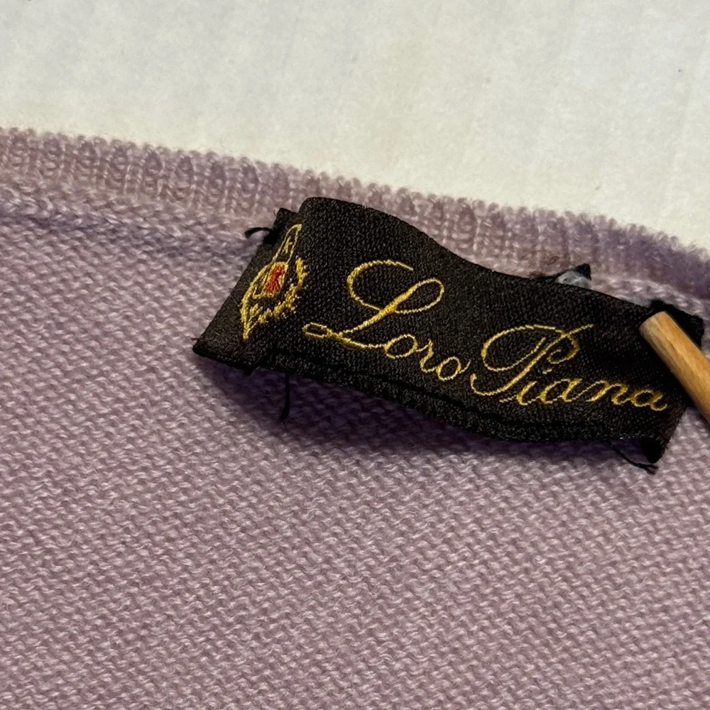 LORO PIANA 100% Cashmere Dusty Light Mauve V-Neck Long Sleeve Sweater 46 US 10 - Picture 3 of 10